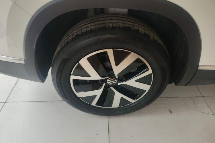 Used Volkswagen Tayron 2025 Facelifted Model, Popular Version, 300TSI