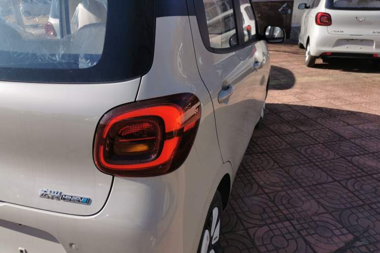 Used Wuling Hongguang MINIEV 2025 Four-Door Version Zhenxiang+ Edition