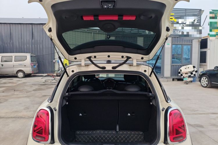 Used  MINI 2023 1.5T COOPER Artist