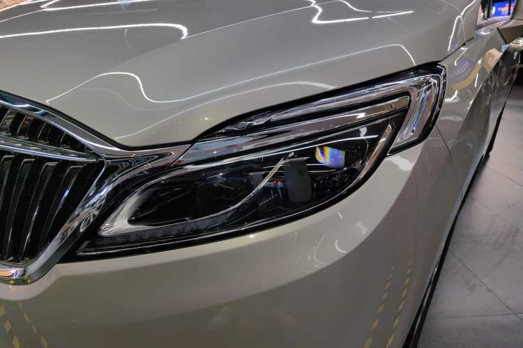 Used Buick GL8 2018 ES 28T Premium Model China VI Standard
