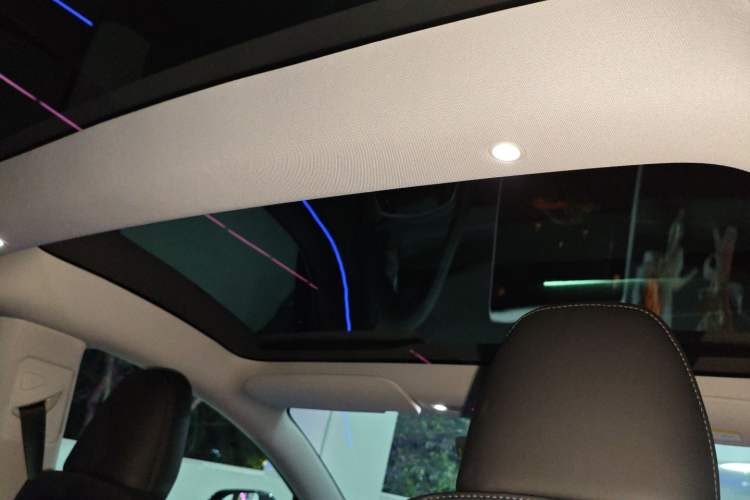 Used Tesla Model 3 2025 Rear-Wheel-Drive Version
