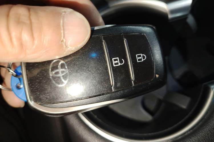 Used Toyota Venza 2023 2.0L CVT Two-Wheel Drive Luxury Edition
