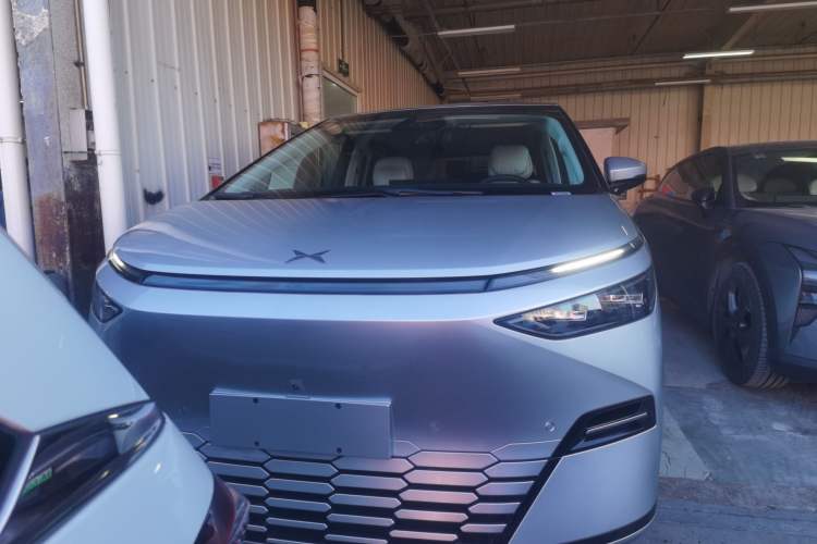 Used XPeng X9 2025 740 Ultra-Long Range Max