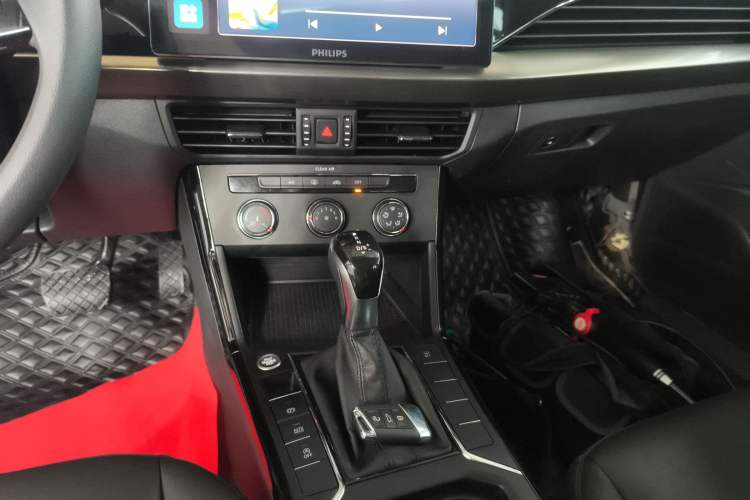 Used Volkswagen Passat 2020 Revised Version 280TSI Business Edition China VI Standard
