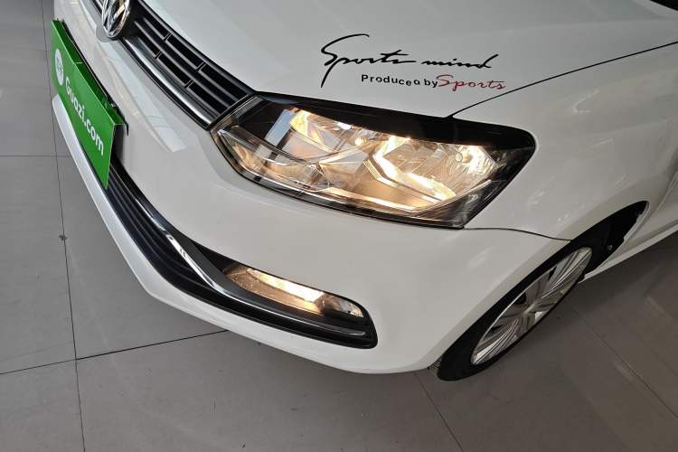 Used Volkswagen Polo 2016 1.6L Automatic Comfort Model