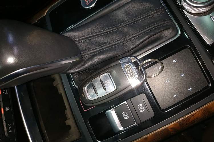 Used Audi A6L 2018 30th Anniversary Edition 45 TFSI quattro Sport model
