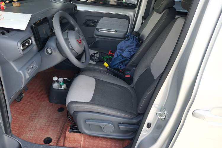 Used Wuling Zhiguang New Energy 2025 Model 305km Ambitious Edition