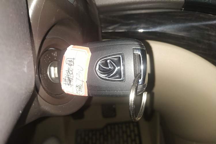 Used Baojun 730 2014 1.5L manual luxury trim 7 seats