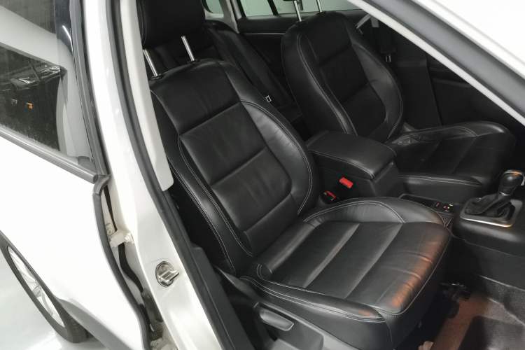 Used Volkswagen Tiguan 2017 300TSI Automatic Two-Wheel Drive Silk Road Comfort Edition
