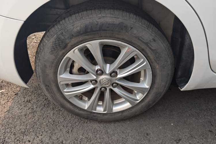 Used Buick GT 2017 15N Automatic Entry-Level Trim
