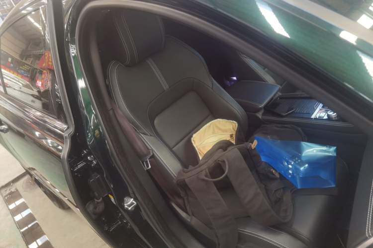 Used Jaguar XFL 2021 XFL 2.0T P250 All-Wheel-Drive Shimmering Black Sport Edition
