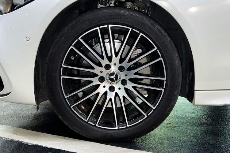 Used Mercedes-Benz C-Class 2023 Second Facelift C 260 L Sport Edition
