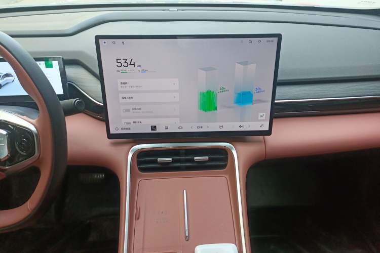 Used  L6 2025 EM-i 140km Starship Edition
