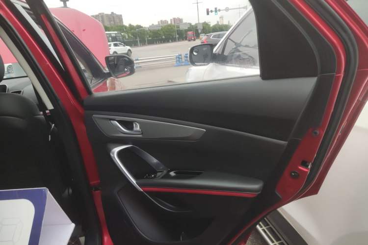 Used Changan CS55 2017 1.5T Automatic Colorful Edition
