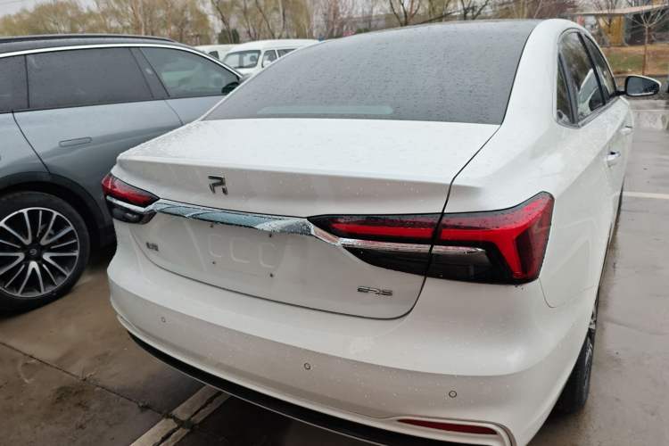 Used  ER6 2021 New Dynamic Edition 620km Smart Drive Version
