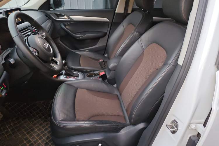 Used Audi Q3 2016 30 TFSI Fashion Model
