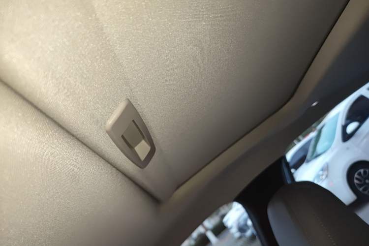 Used  L6 2025 EM-i 140km Starship Edition
