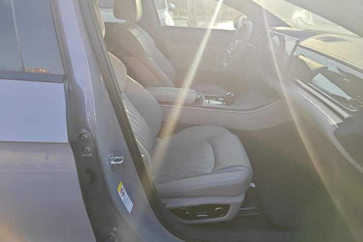 Used BYD Han 2025 DM-i Intelligent Driving Edition 125KM LiDAR Flagship Model
