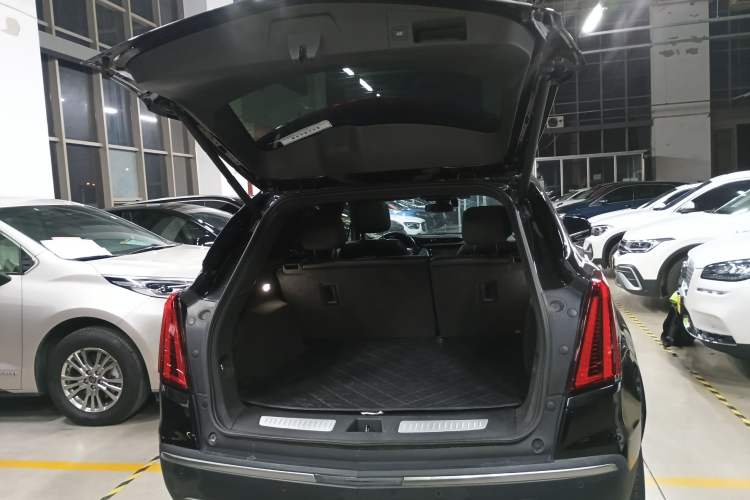 Used Cadillac XT5 2022 2.0T Two-Wheel Drive Luxury Version