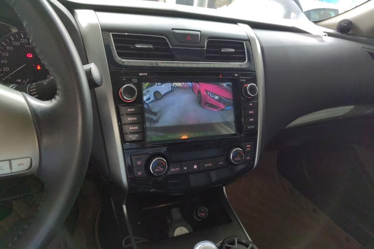 Used Nissan Teana 2013 2.0L XL-NAVI Smart Navigation Edition
