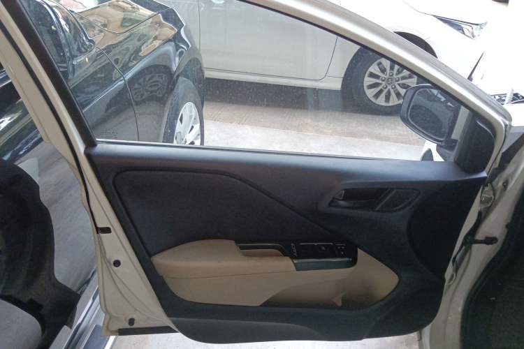 Used Honda City 2017 1.5L CVT Comfort Version
