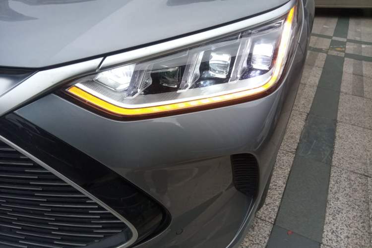 Used BYD Song PLUS New Energy 2021 DM-i 100KM Four-Wheel Drive Flagship PLUS
