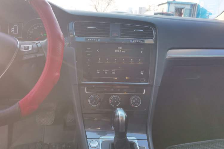 Used Volkswagen Golf 2020 Zhiai Edition 280TSI DSG Comfort Model
