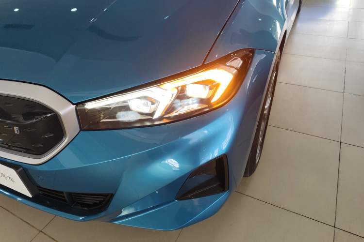 Used BMW i3 2022 eDrive 35 L
