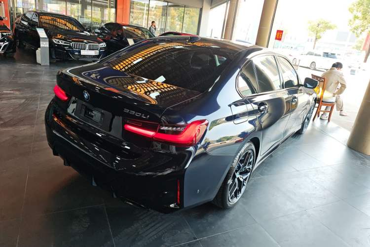 Used BMW 3 Series 2025 330Li M Sport Shadowline Package