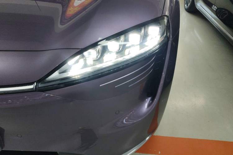 Used Hima Luxeed R7 2025 Range-Extended Version 251 km Max
