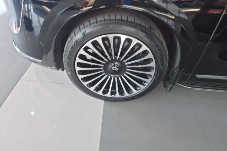 Used Hima AITO M9 2025 Extended-Range Max Version 52 kWh 6-Seater Edition
