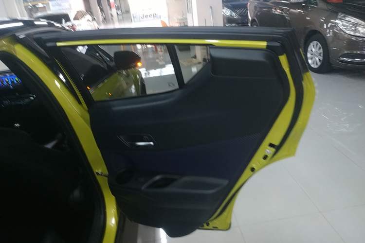 Used Toyota C-HR 2020 2.0L Leading Edition
