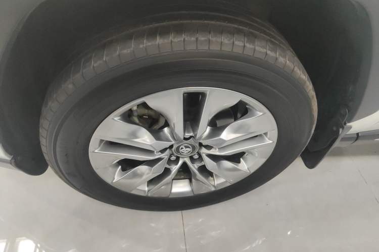 Used Toyota Wildlander 2020 2.0L CVT 4x4 Luxury Edition
