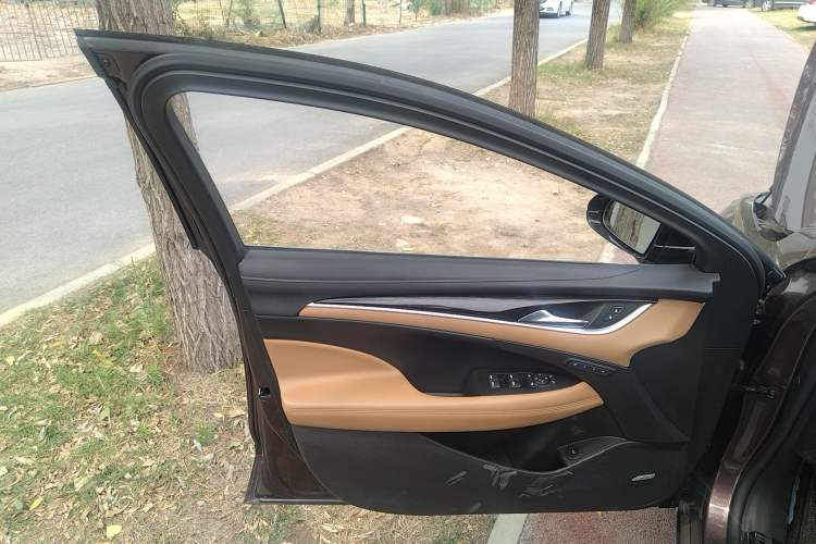 Used Buick LaCrosse 2016 28T Flagship Model
