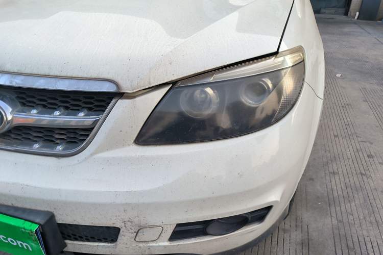 Used BYD S6 2014 2.0L Manual Luxury 5-Seater
