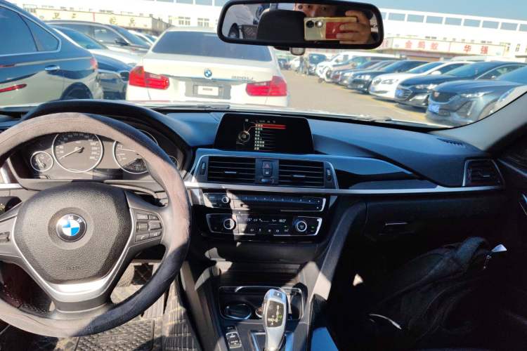 Used BMW 3 Series 2016 320Li Fashion Model
