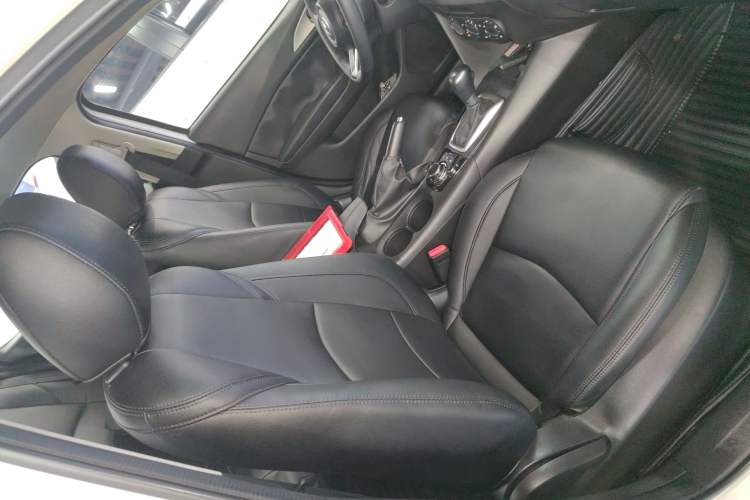 Used Mazda Mazda 3 Axela 2017 Sedan 1.5L Automatic Comfort Model Emission Standard China V
