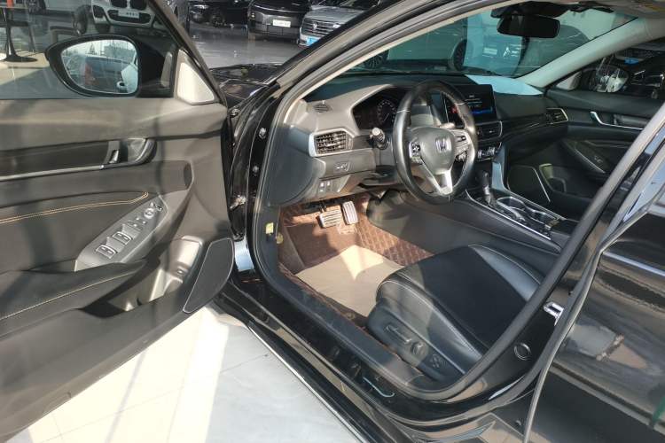 Used Honda Accord 2022 260TURBO Phantom Night · Prestige Edition