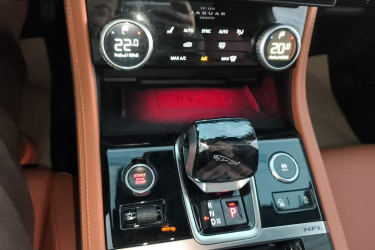 Used Jaguar XFL 2022 XFL 2.0T P250 Two-Wheel-Drive Elite Sport Edition