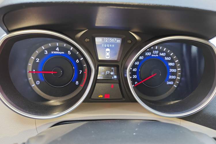 Used Hyundai Elantra (5th Generation / Langdong) 2015 1.6L Automatic Leading Model