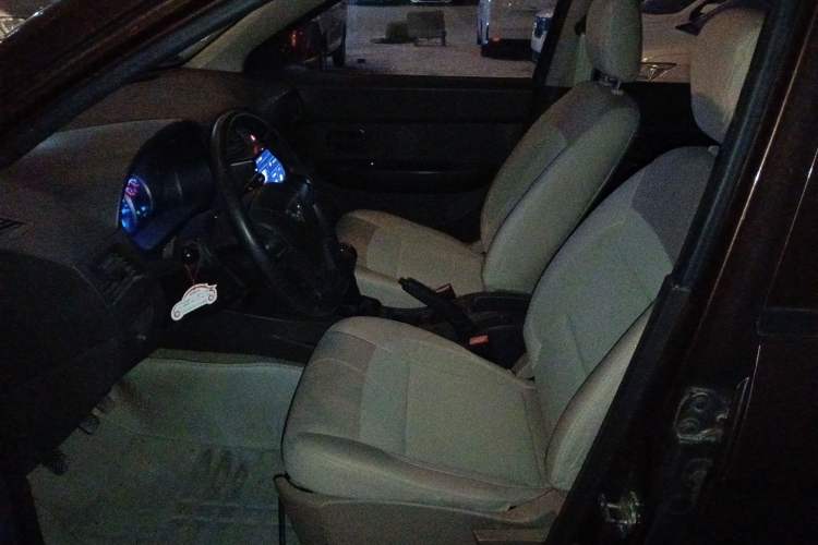 Used Wuling Hongguang 2014 1.5L S Standard Version
