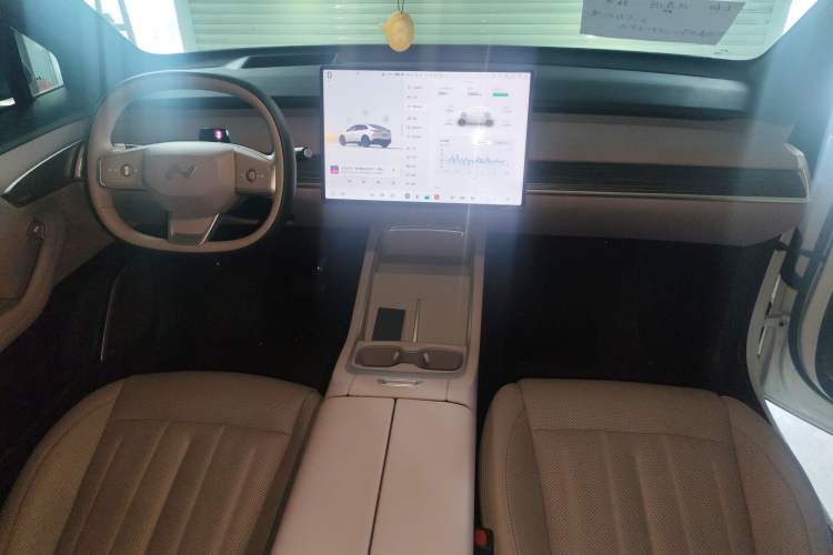 Used ONVO L60 2024 60 kWh Rear-Drive Version
