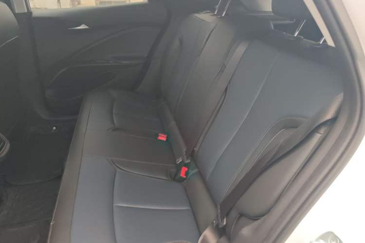 Used Buick Velite 6 2023 430km Range Commuter Version
