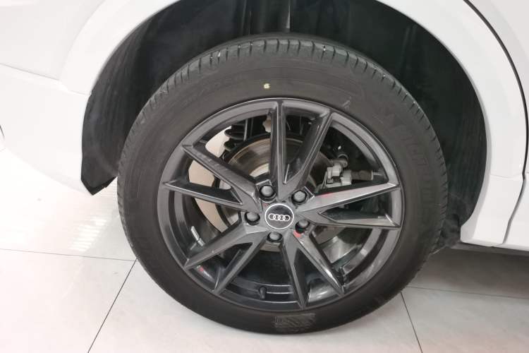 Used Audi Q2L 2022 35 TFSI Progressive Dynamic Edition
