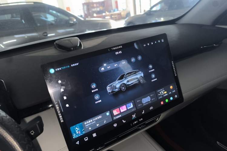 Used Changan UNI-Z New Energy 2024 Blue Whale Smart Electric iDD 125km Beyond Edition
