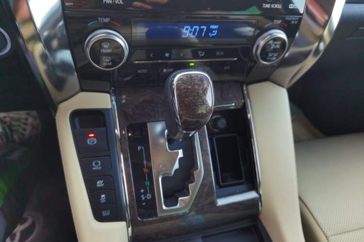 Used Toyota Alphard 2019 Dual-Engine 2.5L Prestige Edition
