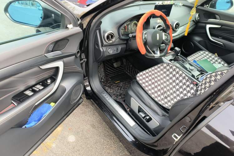 Used Wey VV7 2017 2.0T Ultra-Luxury Version
