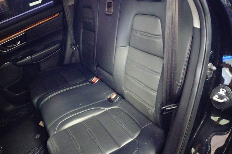 Used Honda CR-V 2021 240TURBO CVT 2WD Fashion Edition
