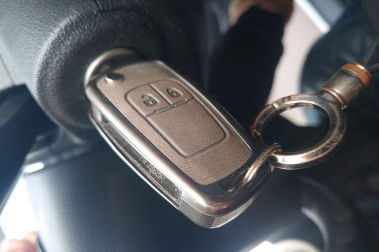 Used Buick Encore 2015 1.4T Automatic Two-Wheel Drive Urban Elite Version