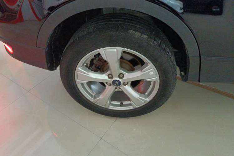 Used Ford Kuga 2018 EcoBoost 180 Two-Wheel-Drive Platinum Edition
